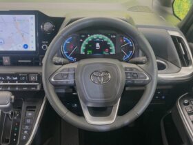 
									TOYOTA Voxy S-Z Pearl White 2025′ EKA36 full								