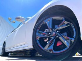 
									TOYOTA Crown RS Limited Pearl White 2020′ EKBOD full								