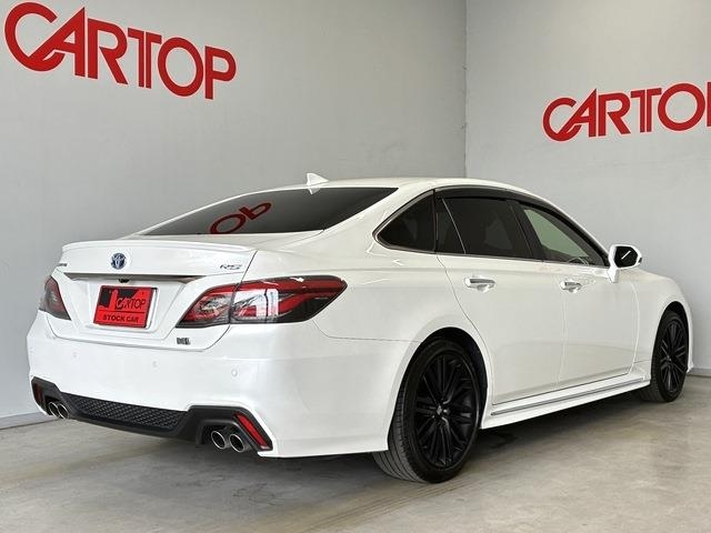 TOYOTA Crown RS Limited 2 Pearl White 2022′ EKE0G