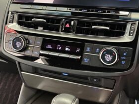 
									TOYOTA Crown RS Limited 2 Pearl White 2022′ EKE0G full								