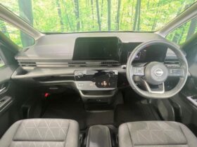 
									NISSAN Serena e-POWER XV Pearl White 2023′ EKENI full								