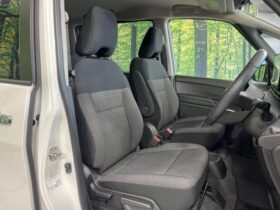
									NISSAN Serena e-POWER XV Pearl White 2023′ EKENI full								