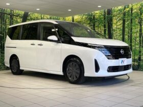 
									NISSAN Serena e-POWER XV Pearl White 2023′ EKENI full								