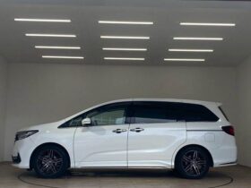 
									Honda Odyssey Absolute EX Pearl White 2021′ EKEVH full								