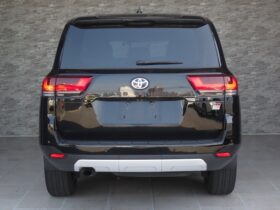 
									TOYOTA Land Cruiser Wagon ZX Black 2023′ EM71P full								