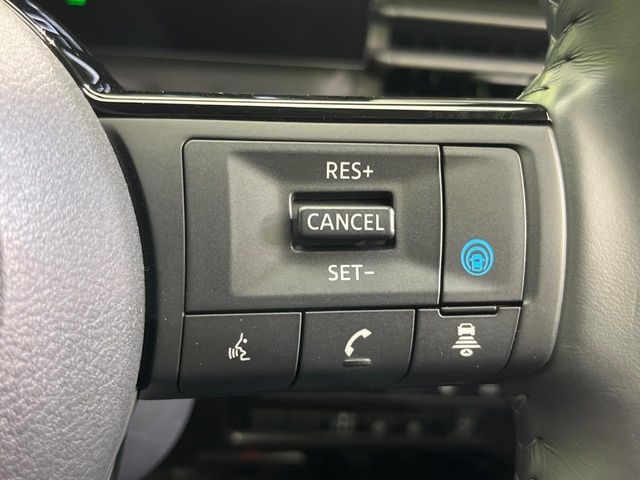 NISSAN Serena e-POWER Highway Star V Pearl White 2023′ EMF1R