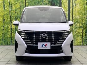 
									NISSAN Serena e-POWER Highway Star V Pearl White 2023′ EMF1R full								