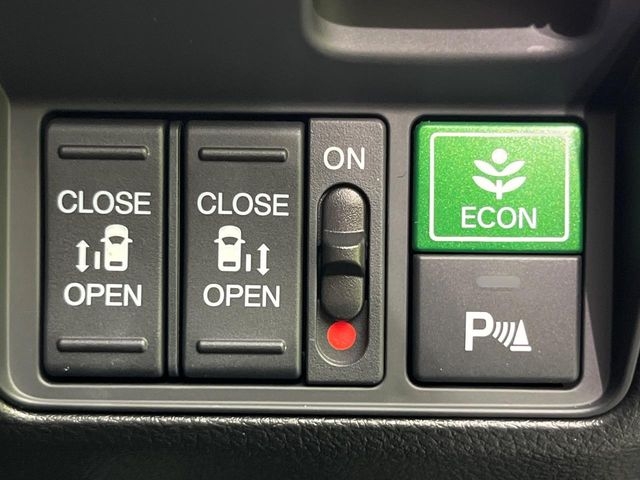 Honda Odyssey e:HEV Absolute EX Black 2021′ EMF1Z