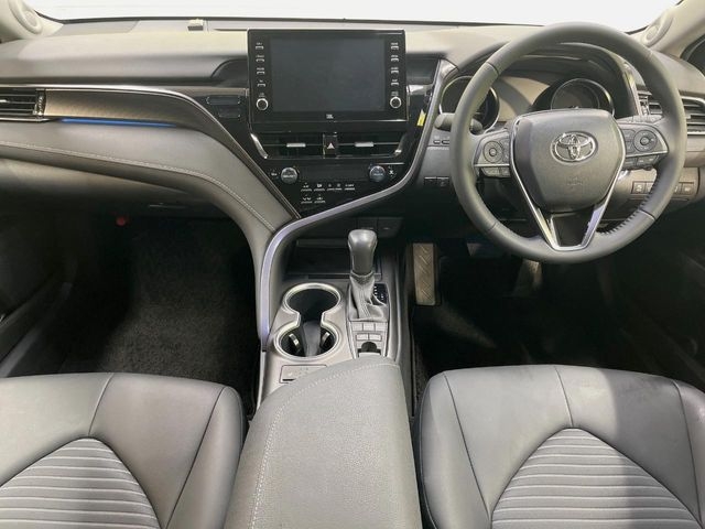 TOYOTA Camry WS Black/Pearl White 2023′ EMF53