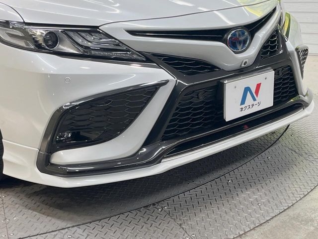 TOYOTA Camry WS Black/Pearl White 2023′ EMF53