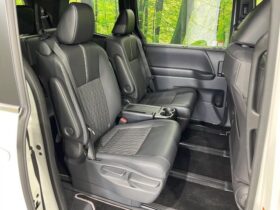 
									TOYOTA Noah S-Z Pearl White 2023′ EMFLK full								