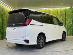 
									TOYOTA Noah S-Z Pearl White 2023′ EMG29 full								