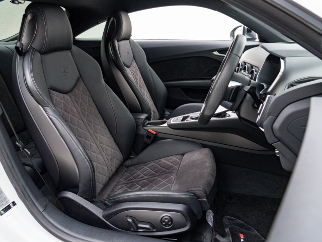 Audi TT Base Grade White 2020′ EMG7R