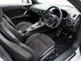 
									Audi TT Base Grade White 2020′ EMG7R full								