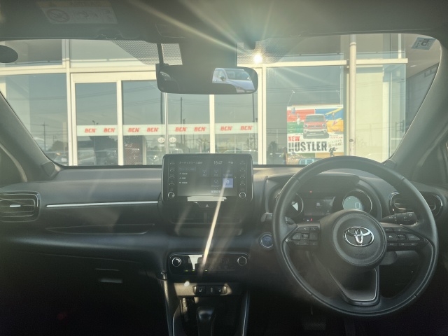 TOYOTA Yaris Hybrid Z Pearl White 2020′ EMINE