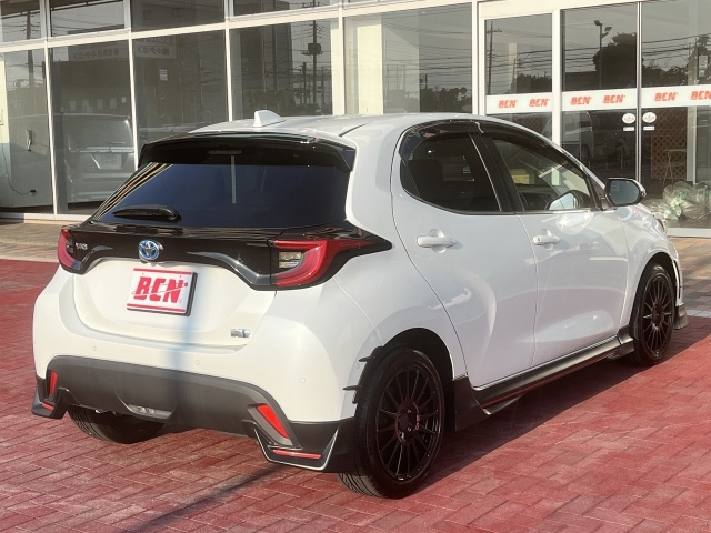 TOYOTA Yaris Hybrid Z Pearl White 2020′ EMINE