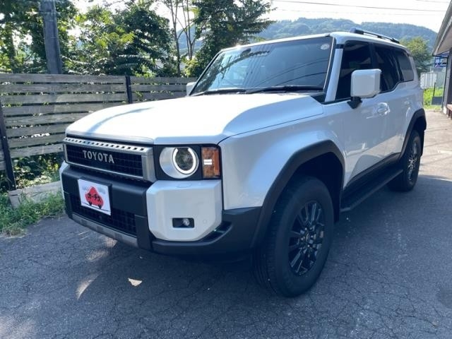 TOYOTA Land Cruiser Wagon VX Pearl White 2025′ EMJ01
