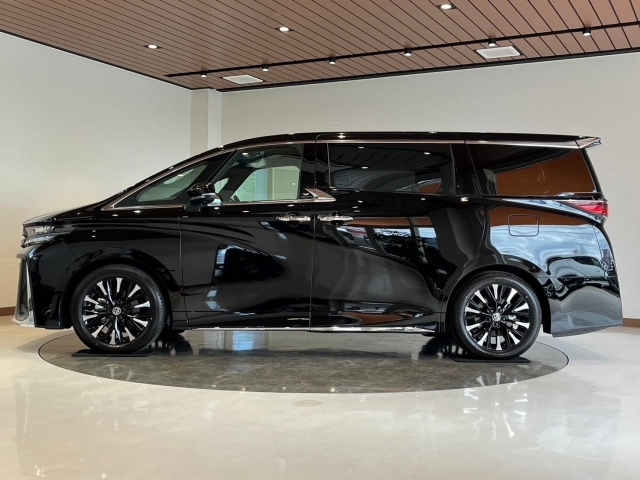 TOYOTA Vellfire Executive Lounge Black 2025′ EMU1Y