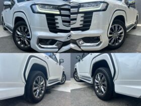 
									TOYOTA Land Cruiser Wagon ZX Pearl White 2024′ EMU20 full								
