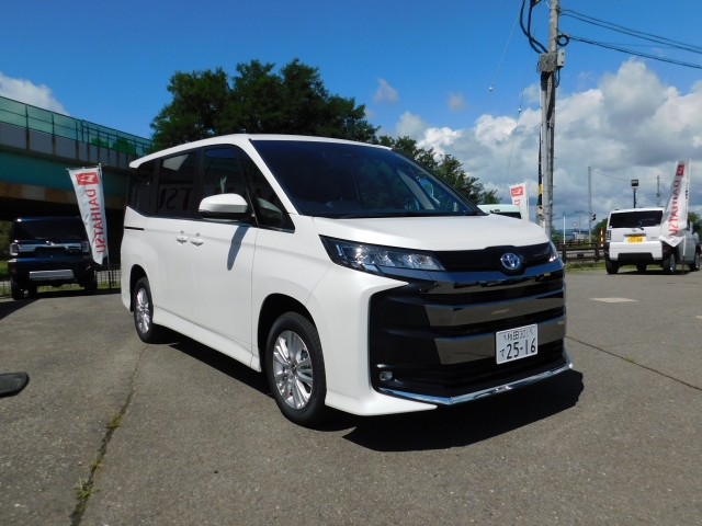 TOYOTA Noah S-Z Pearl White 2025′ EOC2H