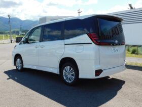 
									TOYOTA Noah S-Z Pearl White 2025′ EOC2H full								