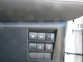 
									TOYOTA Noah S-Z Pearl White 2025′ EOC2H full								