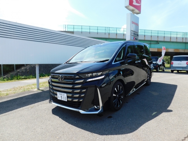 TOYOTA Vellfire Executive Lounge Black 2024′ EOC2J