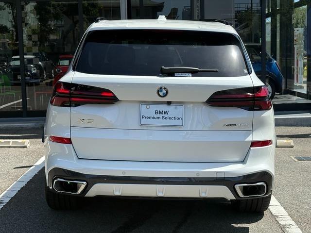 BMW X5 xDrive40d M Sport Pearl White 2025′ EOC55
