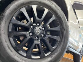 
									TOYOTA Land Cruiser Prado TX L Packet Matte Black Ed Pearl White 2023′ EOK3I full								