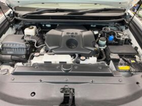 
									TOYOTA Land Cruiser Prado TX L Packet Matte Black Ed Pearl White 2023′ EOK3I full								