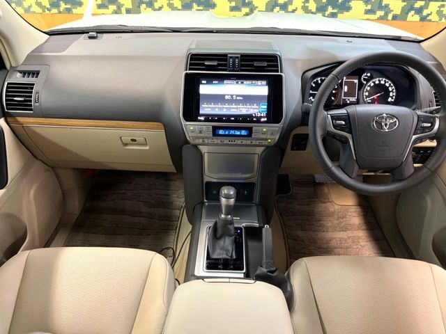 TOYOTA Land Cruiser Prado TX L Packet Matte Black Ed Pearl White 2023′ EOKFS