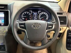 
									TOYOTA Land Cruiser Prado TX L Packet Matte Black Ed Pearl White 2023′ EOKFS full								