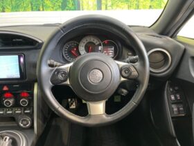 
									TOYOTA 86 GT Limited High Performance Packet Pearl White 2017′ EOKOT full								