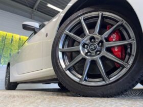 
									TOYOTA 86 GT Limited High Performance Packet Pearl White 2017′ EOKOT full								
