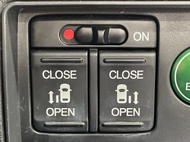 Honda Odyssey Absolute 20th Anniversary Black 2015′ EOKRO