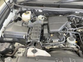 
									TOYOTA Land Cruiser Prado TX L Packet Matte Black Ed Pearl White 2023′ EOKS1 full								