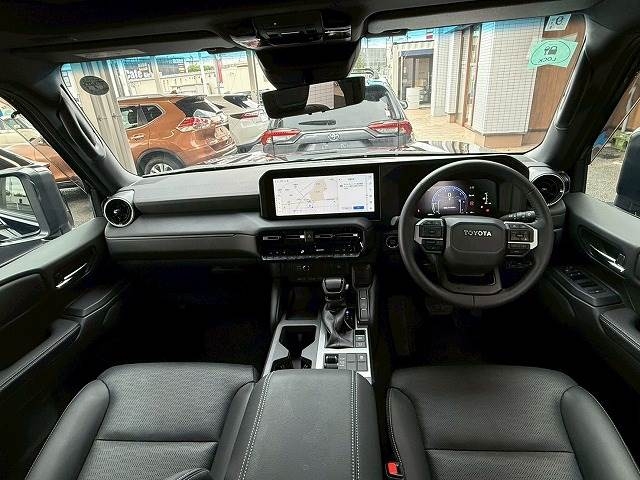 TOYOTA Land Cruiser Wagon VX Black 2024′ EOKTM