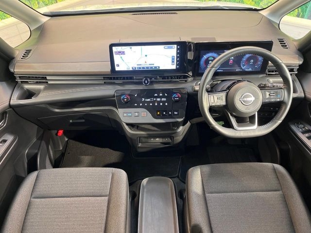 NISSAN Serena e-POWER Highway Star V Pearl White 2023′ EOL14