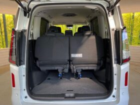 
									NISSAN Serena e-POWER Highway Star V Pearl White 2023′ EOL14 full								