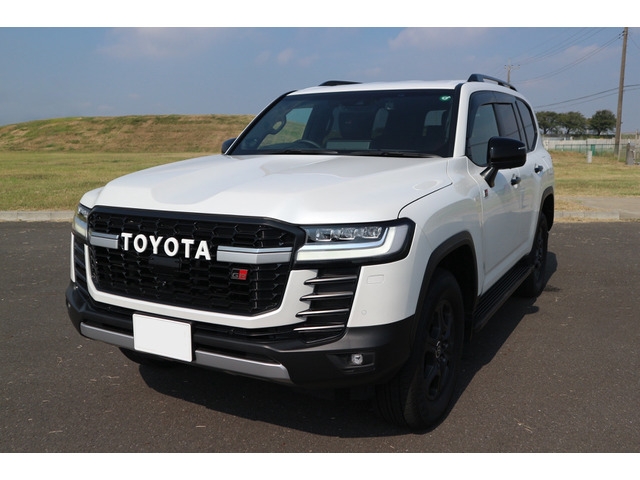 TOYOTA Land Cruiser Wagon 3.3 GR Sport Diesel 4WD Pearl White 2023′ EOO5X