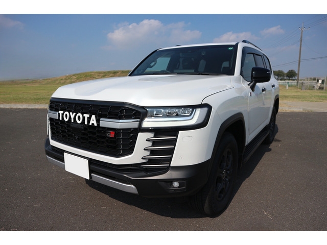 TOYOTA Land Cruiser Wagon 3.3 GR Sport Diesel 4WD Pearl White 2023′ EOO5X