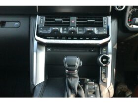 
									TOYOTA Land Cruiser Wagon 3.3 GR Sport Diesel 4WD Pearl White 2023′ EOO5X full								