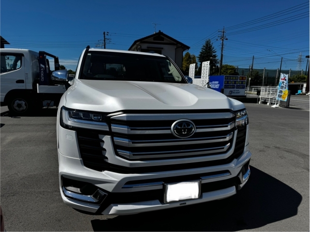 TOYOTA Land Cruiser Wagon ZX White 2023′ EOZ7O