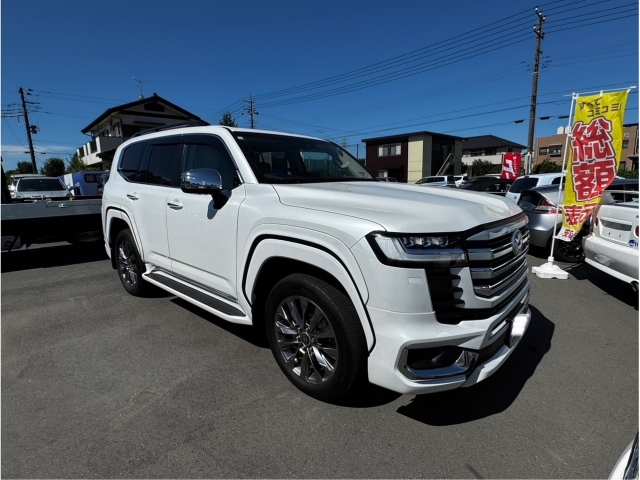 TOYOTA Land Cruiser Wagon ZX White 2023′ EOZ7O