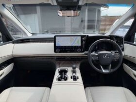 
									Lexus LM Version L Black 2024′ EOZ7P full								