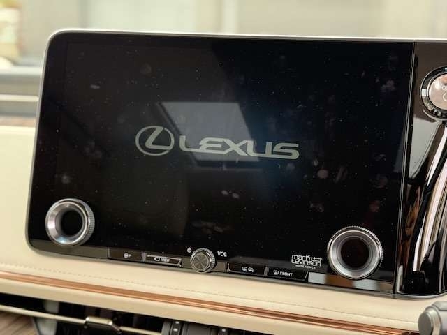 Lexus LM Version L Black 2024′ EOZ7P