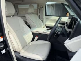 
									Lexus LM Version L Black 2024′ EOZ7P full								