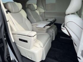 
									Lexus LM Version L Black 2024′ EOZ7P full								