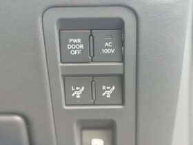 
									Lexus LM Version L Black 2024′ EOZ7P full								