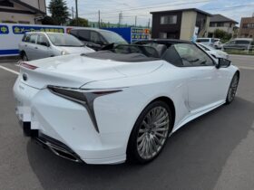 
									Lexus LC Base Grade Pearl White 2023′ EOZ7R full								